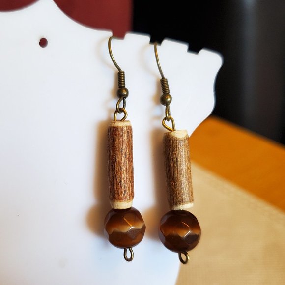 Bronze Hook Wood and Tiger's Eye Bead Earrings NWT - Picture 1 of 3